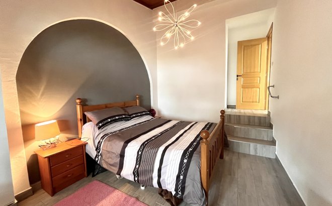 Resale - Villa -
Pinar de Campoverde - Inland