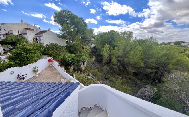 Resale - Villa -
Pinar de Campoverde - Inland