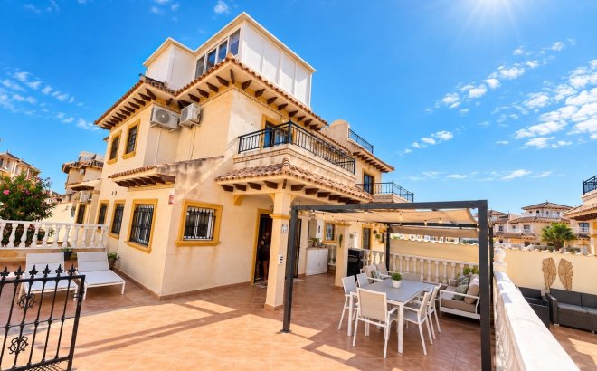 Resale - Town House -
La Zenia - Costa Blanca