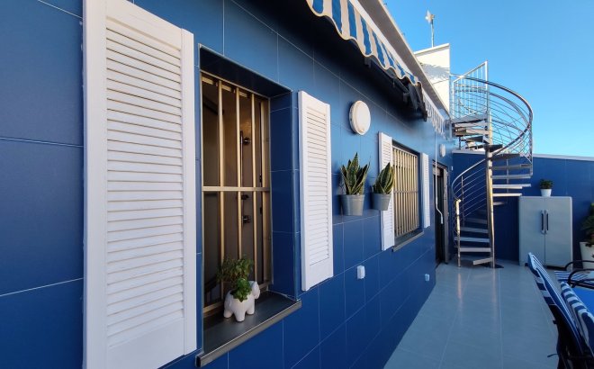 Herverkoop - Penthouse -
Torrevieja - Costa Blanca