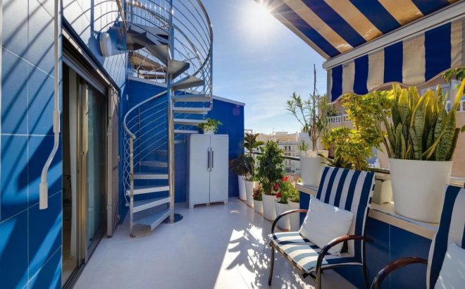 Herverkoop - Penthouse -
Torrevieja - Costa Blanca