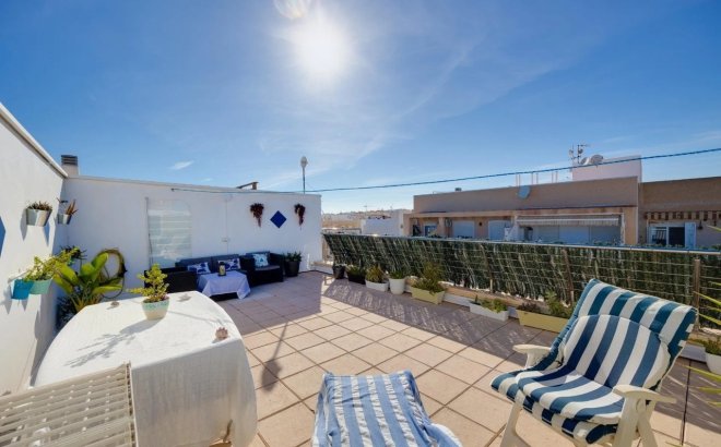 Herverkoop - Penthouse -
Torrevieja - Costa Blanca