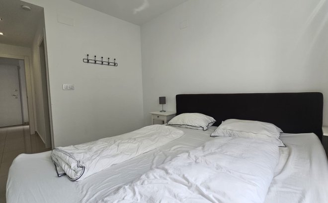 Resale - Villa -
Villamartin - Costa Blanca