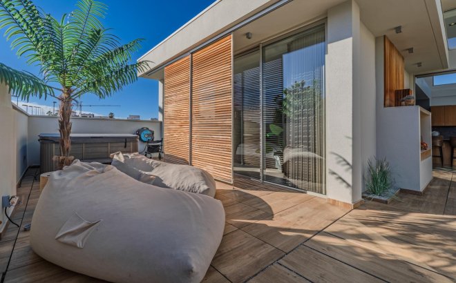 Resale - Villa -
Benijofar - Costa Blanca