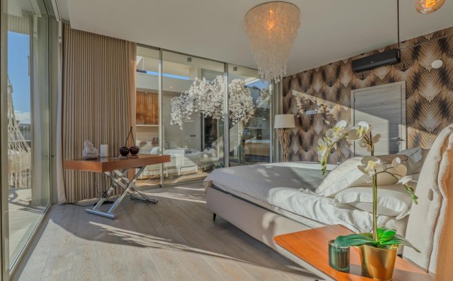 Resale - Villa -
Benijofar - Costa Blanca
