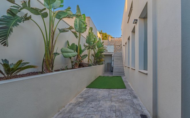 Resale - Villa -
Benijofar - Costa Blanca