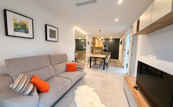 Resale - Apartment -
Lo Crispin - Inland