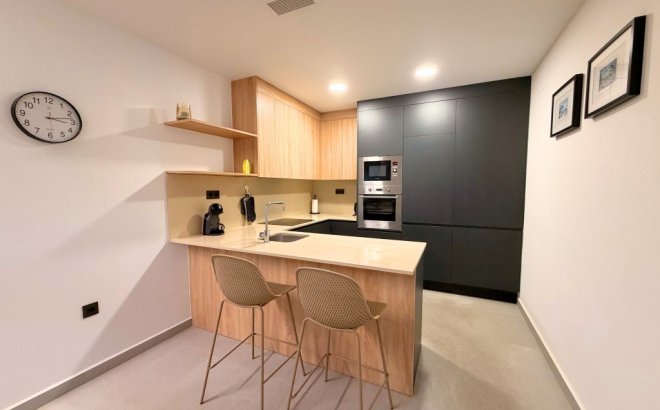 Resale - Apartment -
Lo Crispin - Inland