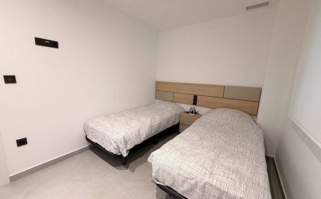 Resale - Apartment -
Lo Crispin - Inland