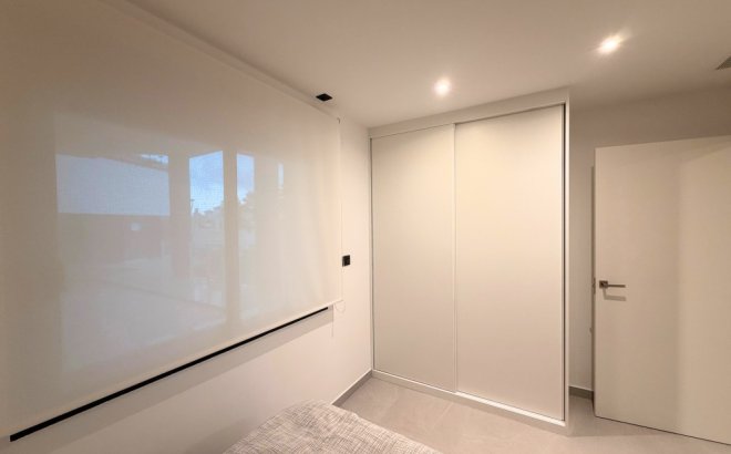 Resale - Apartment -
Lo Crispin - Inland
