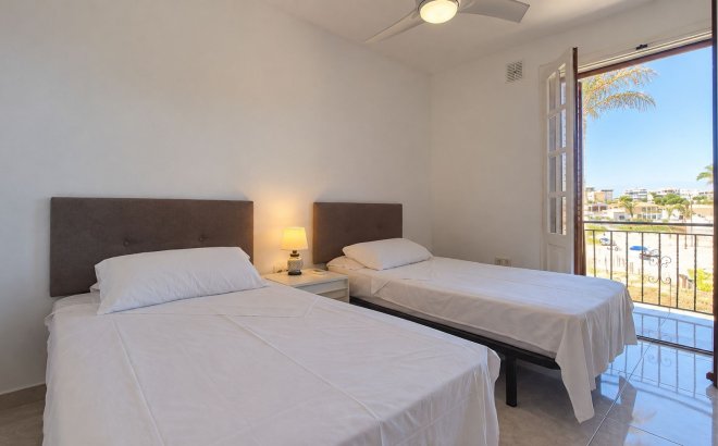 Revente - Appartement -
Orihuela Costa - Costa Blanca