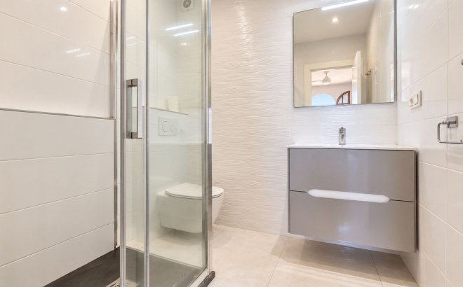 Revente - Appartement -
Orihuela Costa - Costa Blanca