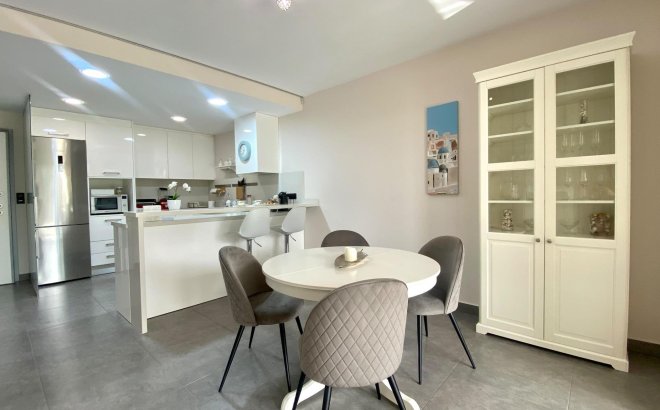 Resale - Bungalow -
Orihuela Costa - Las Ramblas
