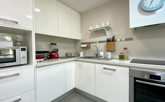 Resale - Bungalow -
Orihuela Costa - Las Ramblas
