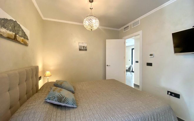 Resale - Bungalow -
Orihuela Costa - Las Ramblas