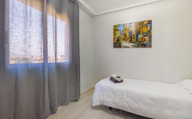 Revente - Appartement -
Torrevieja - PARQUE DE LAS NACIONES