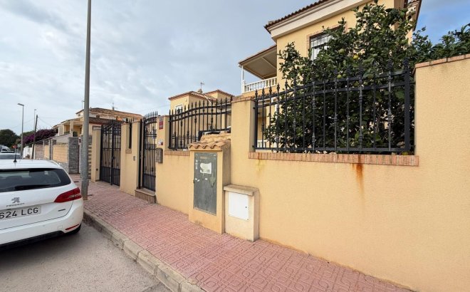 Revente - Villa -
Orihuela Costa - Lomas De Don Juan