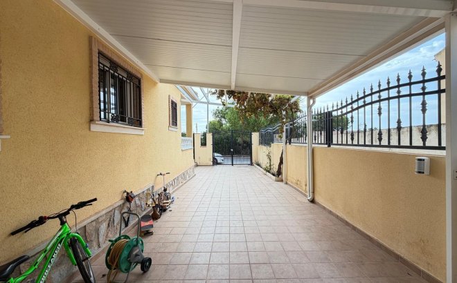 Revente - Villa -
Orihuela Costa - Lomas De Don Juan