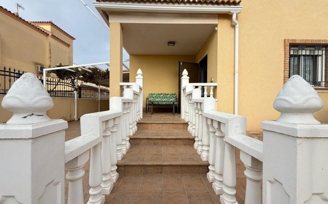 Revente - Villa -
Orihuela Costa - Lomas De Don Juan