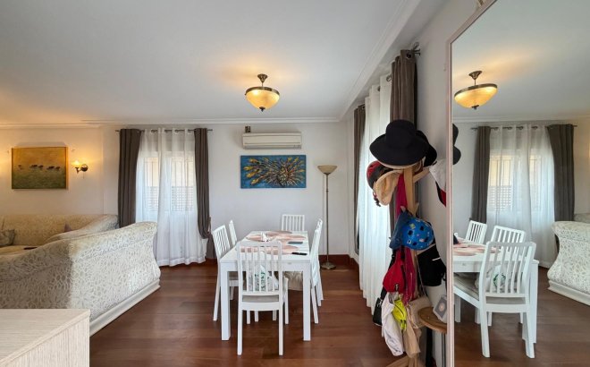 Revente - Villa -
Orihuela Costa - Lomas De Don Juan