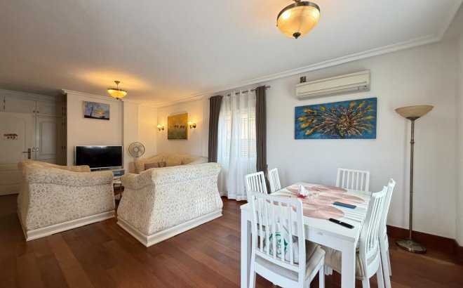 Revente - Villa -
Orihuela Costa - Lomas De Don Juan