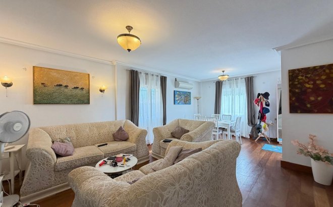 Revente - Villa -
Orihuela Costa - Lomas De Don Juan