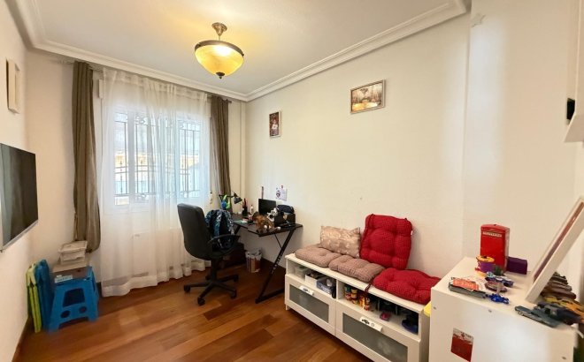Revente - Villa -
Orihuela Costa - Lomas De Don Juan