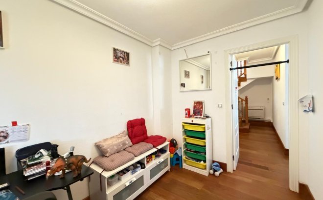 Revente - Villa -
Orihuela Costa - Lomas De Don Juan