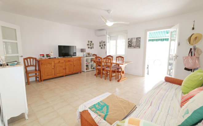 Revente - Town House -
Torrevieja - Playa De Los Naufragos