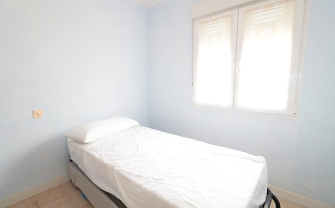 Revente - Town House -
Torrevieja - Playa De Los Naufragos
