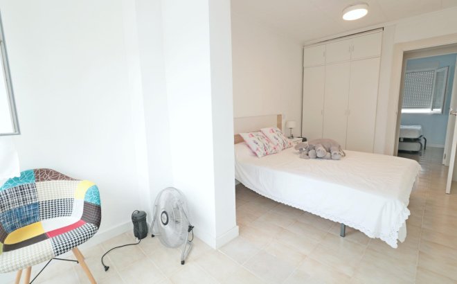 Revente - Town House -
Torrevieja - Playa De Los Naufragos