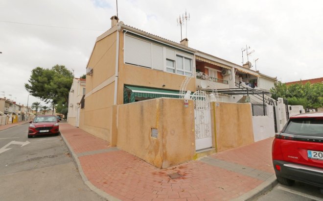 Revente - Town House -
Torrevieja - Playa De Los Naufragos