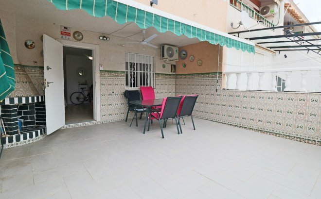 Revente - Town House -
Torrevieja - Playa De Los Naufragos