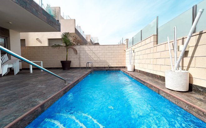 Revente - Villa -
Villamartin - Costa Blanca