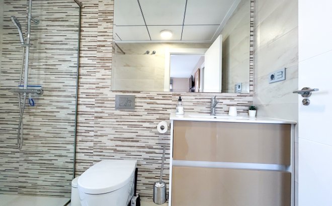 Revente - Villa -
Villamartin - Costa Blanca