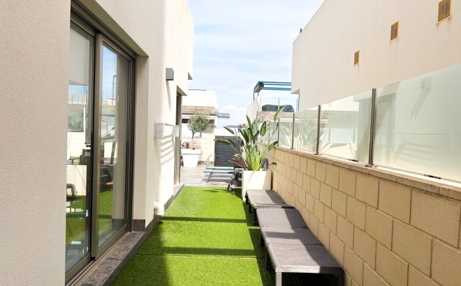 Revente - Villa -
Villamartin - Costa Blanca