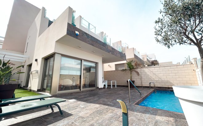 Revente - Villa -
Villamartin - Costa Blanca
