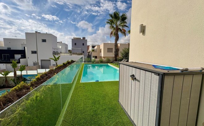Resale - Villa -
Benijofar - Costa Blanca