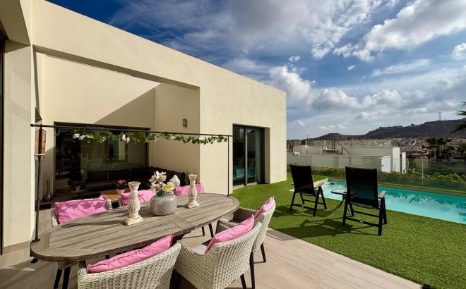 Resale - Villa -
Benijofar - Costa Blanca