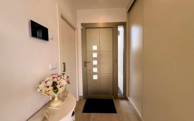 Resale - Villa -
Benijofar - Costa Blanca