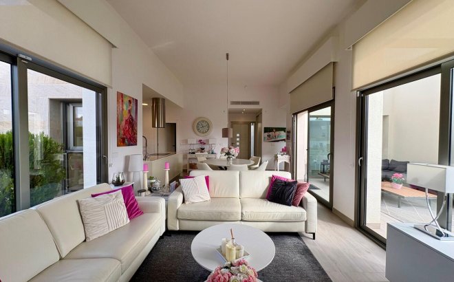 Resale - Villa -
Benijofar - Costa Blanca