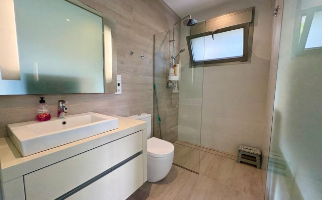 Resale - Villa -
Benijofar - Costa Blanca