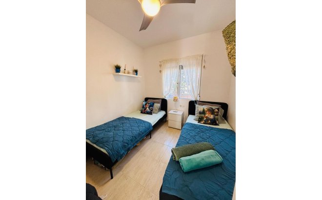 Revente - Appartement -
Orihuela Costa - Costa Blanca