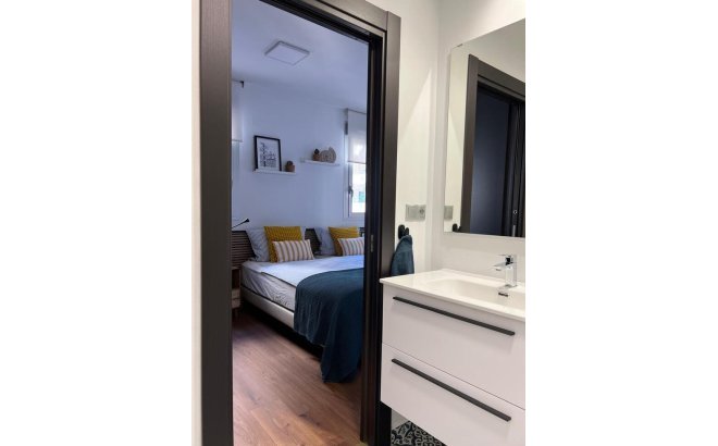 Resale - Apartment -
Torrevieja - La Mata