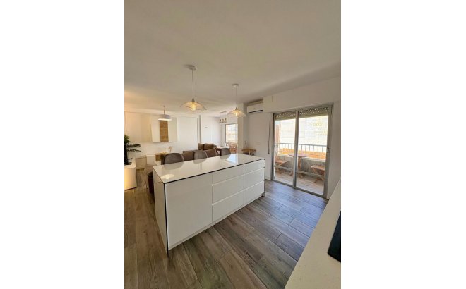 Revente - Appartement -
Torrevieja - Costa Blanca