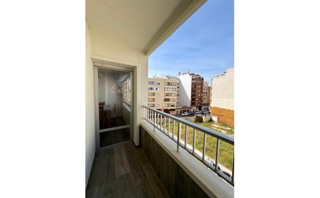 Revente - Appartement -
Torrevieja - Costa Blanca