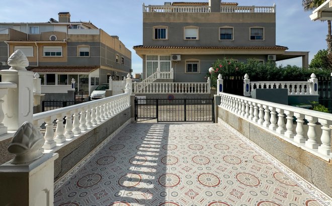 Resale - Town House -
Orihuela Costa - Costa Blanca
