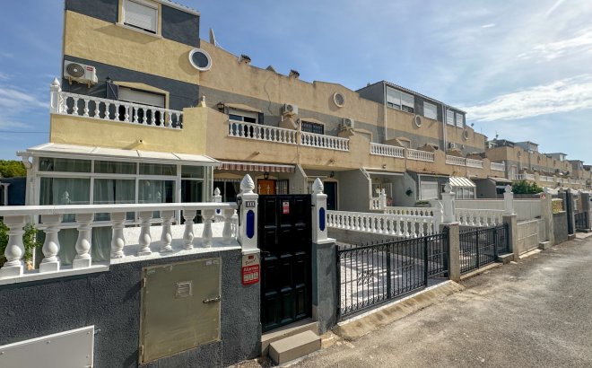 Resale - Town House -
Orihuela Costa - Costa Blanca