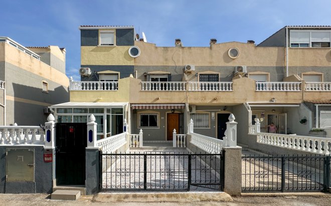 Resale - Town House -
Orihuela Costa - Costa Blanca