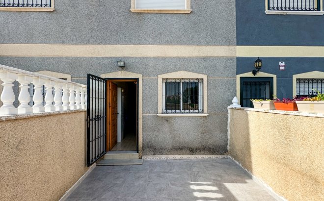 Resale - Town House -
Orihuela Costa - Costa Blanca